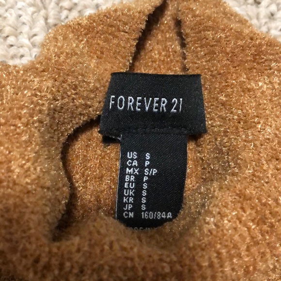 stretchy turtle neck 🧸 - Picture 2 of 2